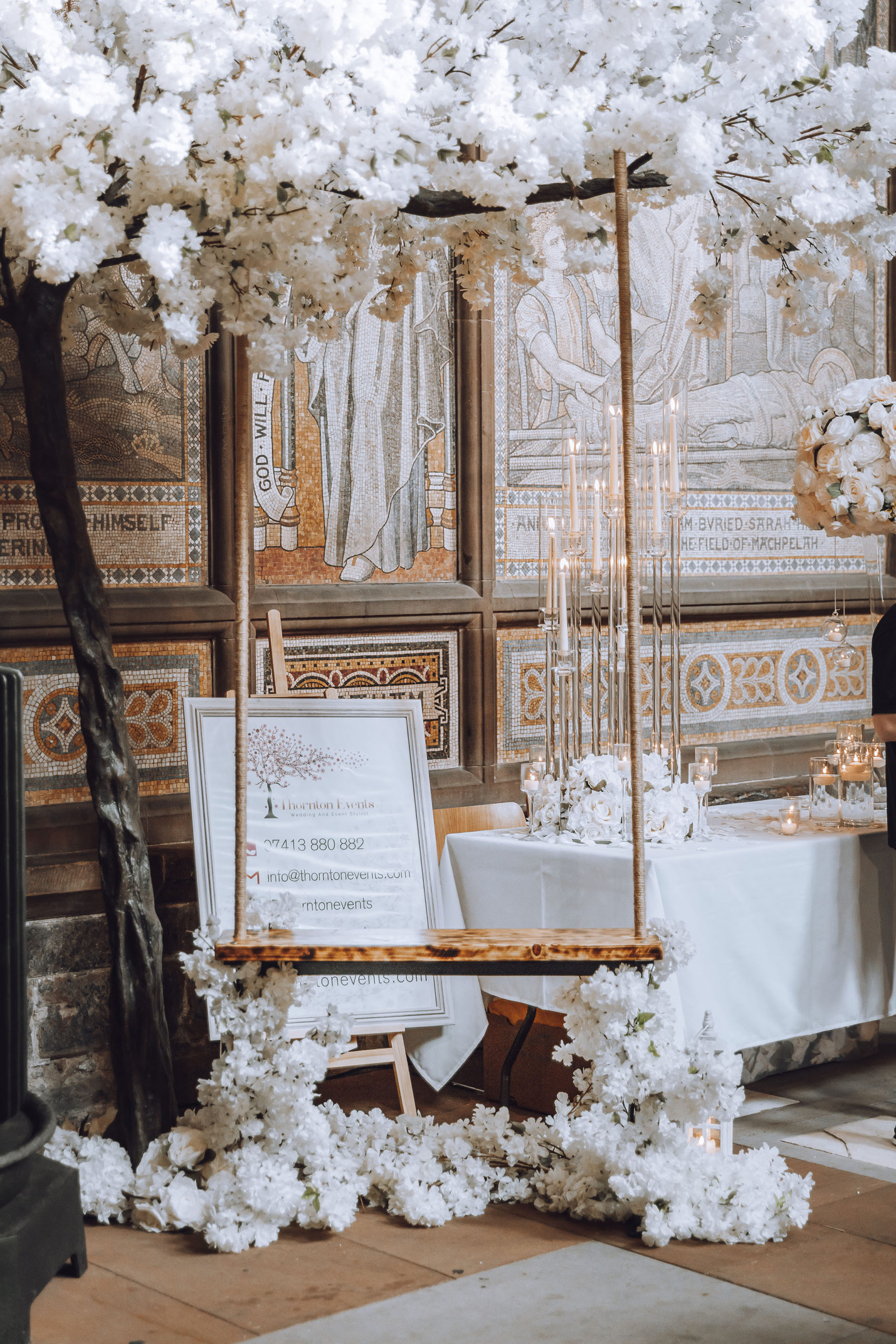 chester-cathedral-cheshire-wedding-fayre-fair-show-bouquet-and-bells