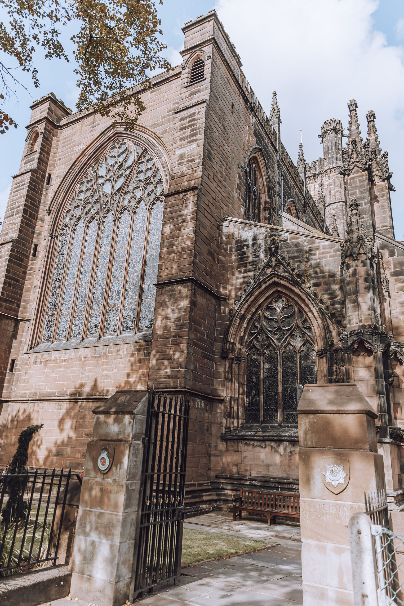 chester-cathedral-cheshire-wedding-fayre-fair-show-bouquet-and-bells