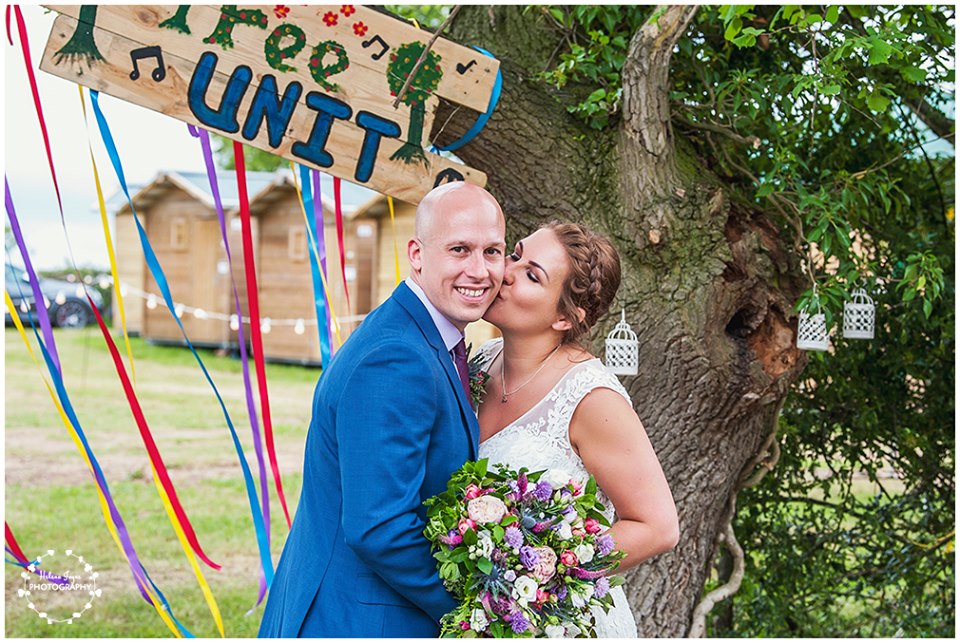 the-north-wales-outdoor-wedding-show-clawdd-offa-farm-bouquet-and-bells