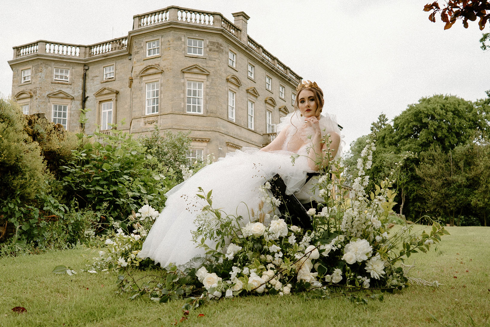 inclusion-revolution-bouquet-and-bells-styled-shoot-bourton-hall-forever-curious