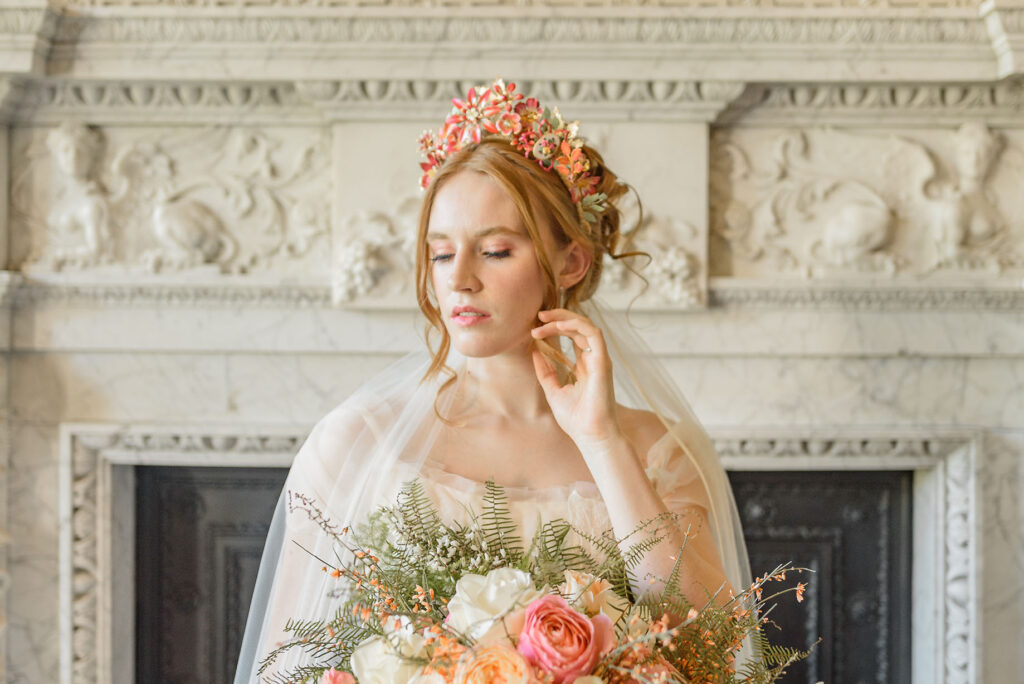 bridgerton-inspired-wedding-ideas-inspiration-gradeur-regal-bouquet-and-bells