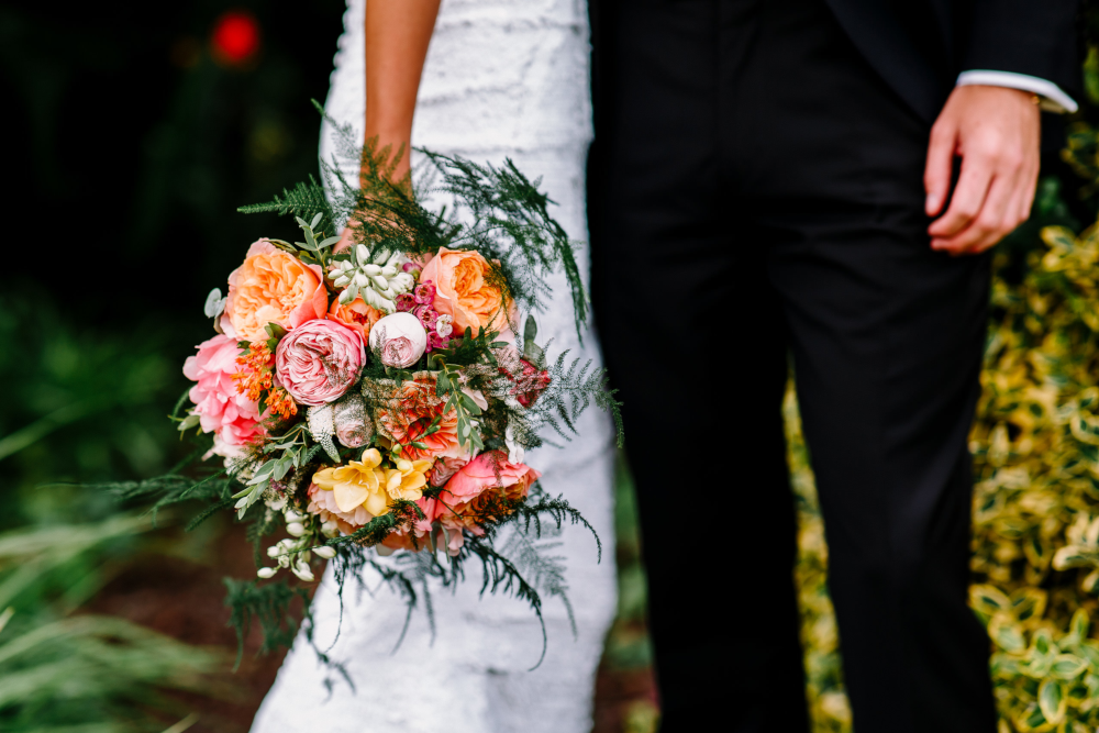 flowers-at-the-dutch-barn-bouquet-and-bells