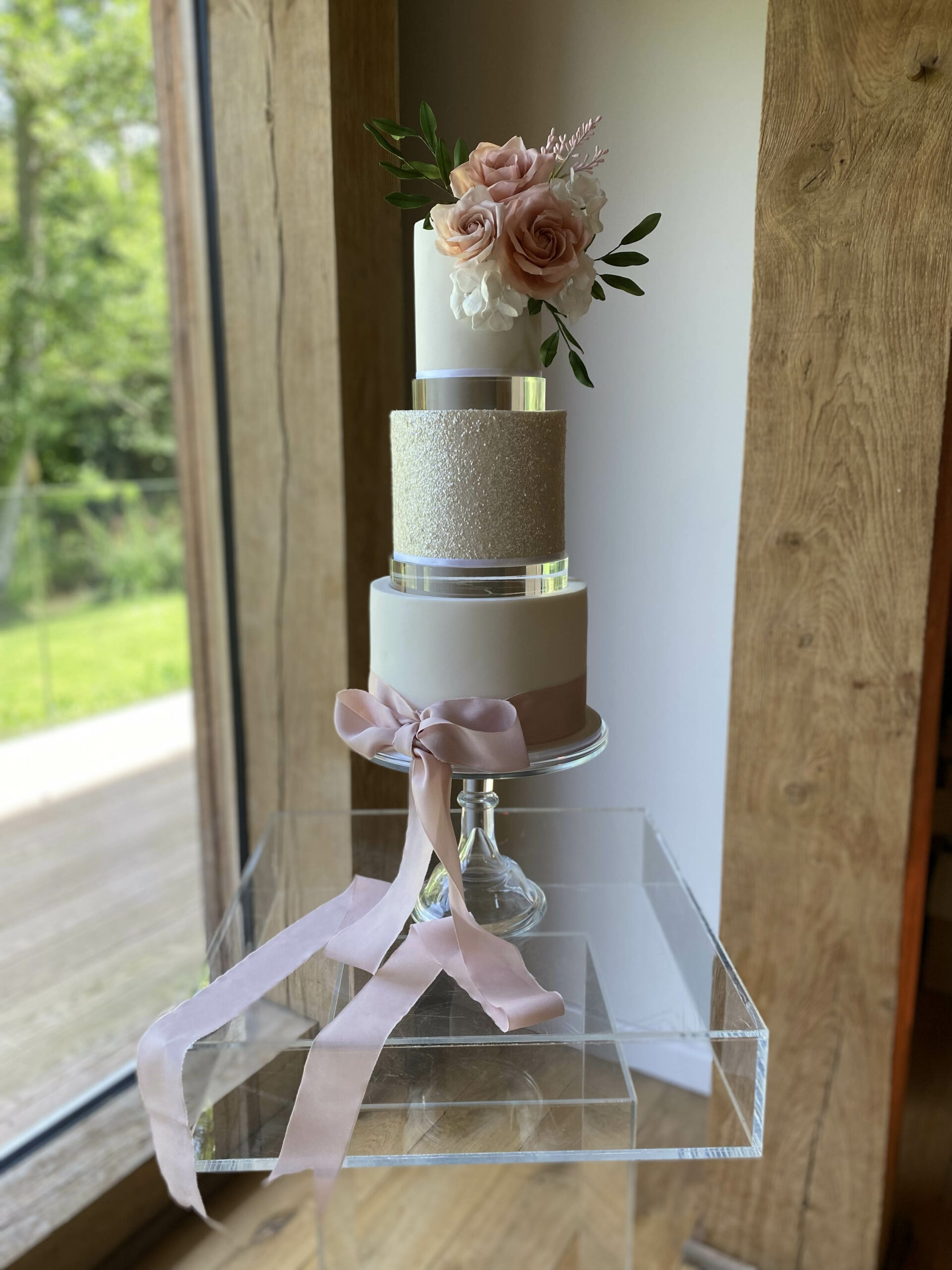 boutique-bakery-bouquet-and-bells