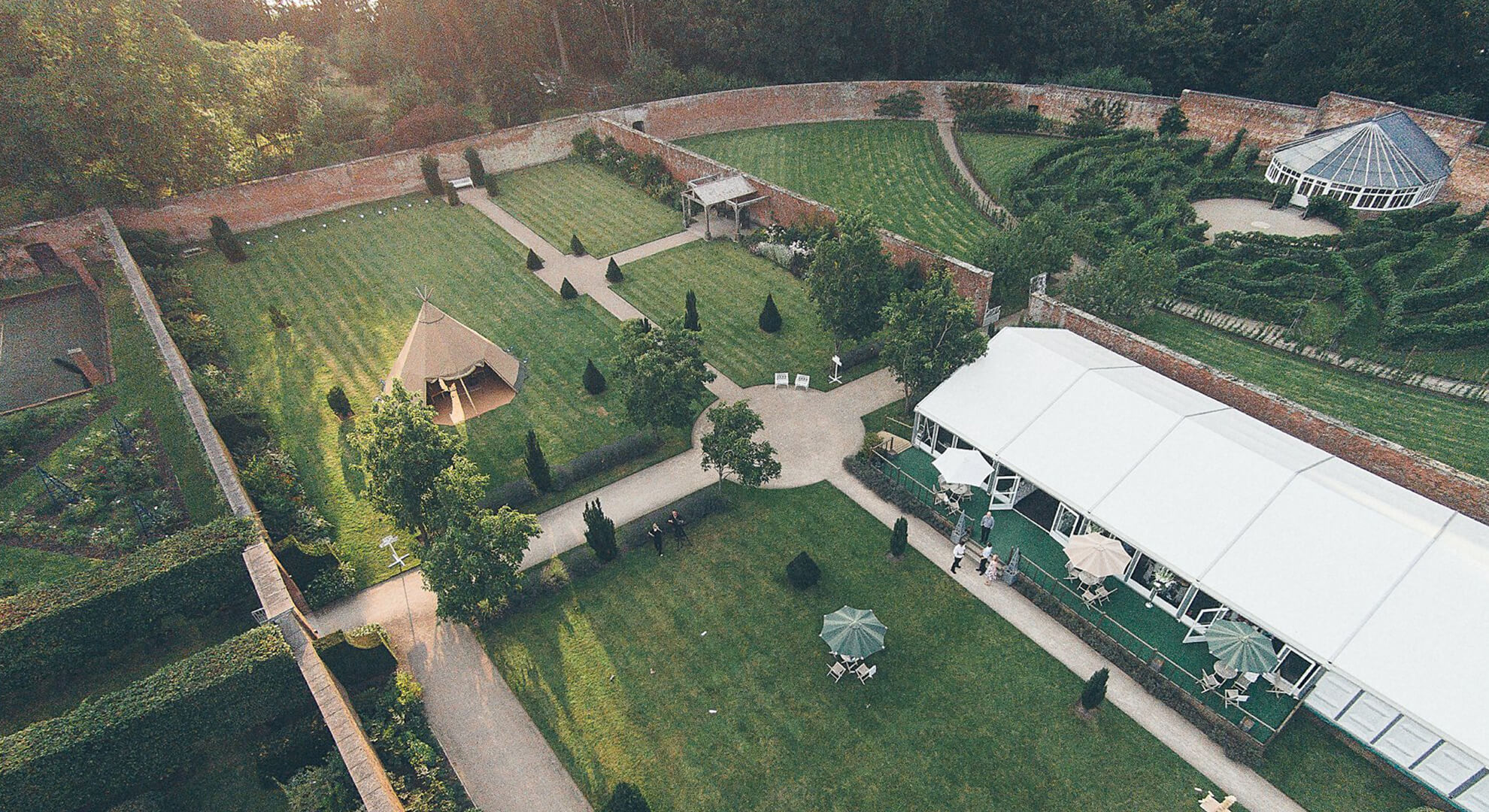 combermere-abbey-wedding-fayre-bouquet-and-bells