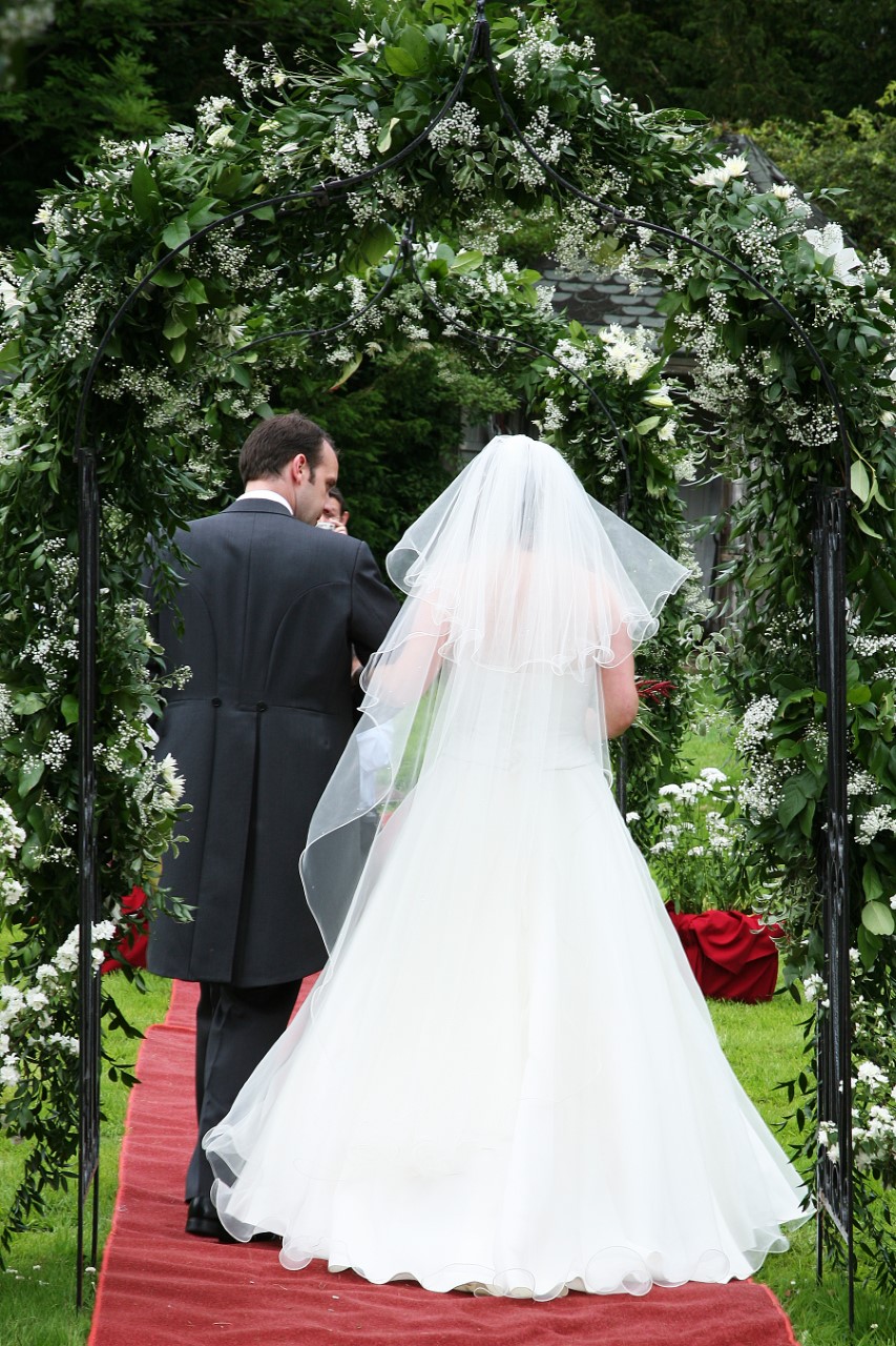 love-ceremonies-bouquet-and-bells