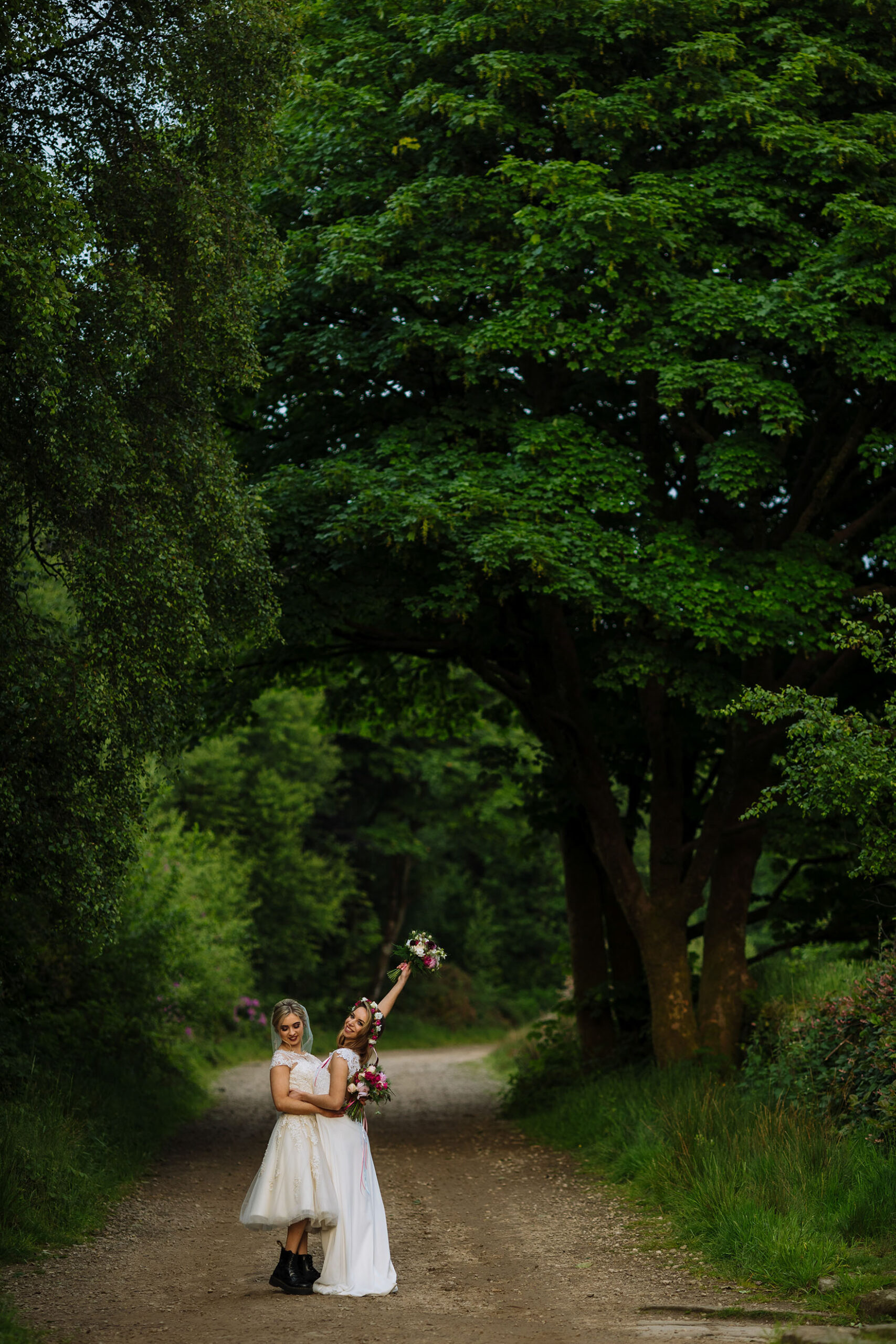 nik-bryant-photography-bouquet-and-bells