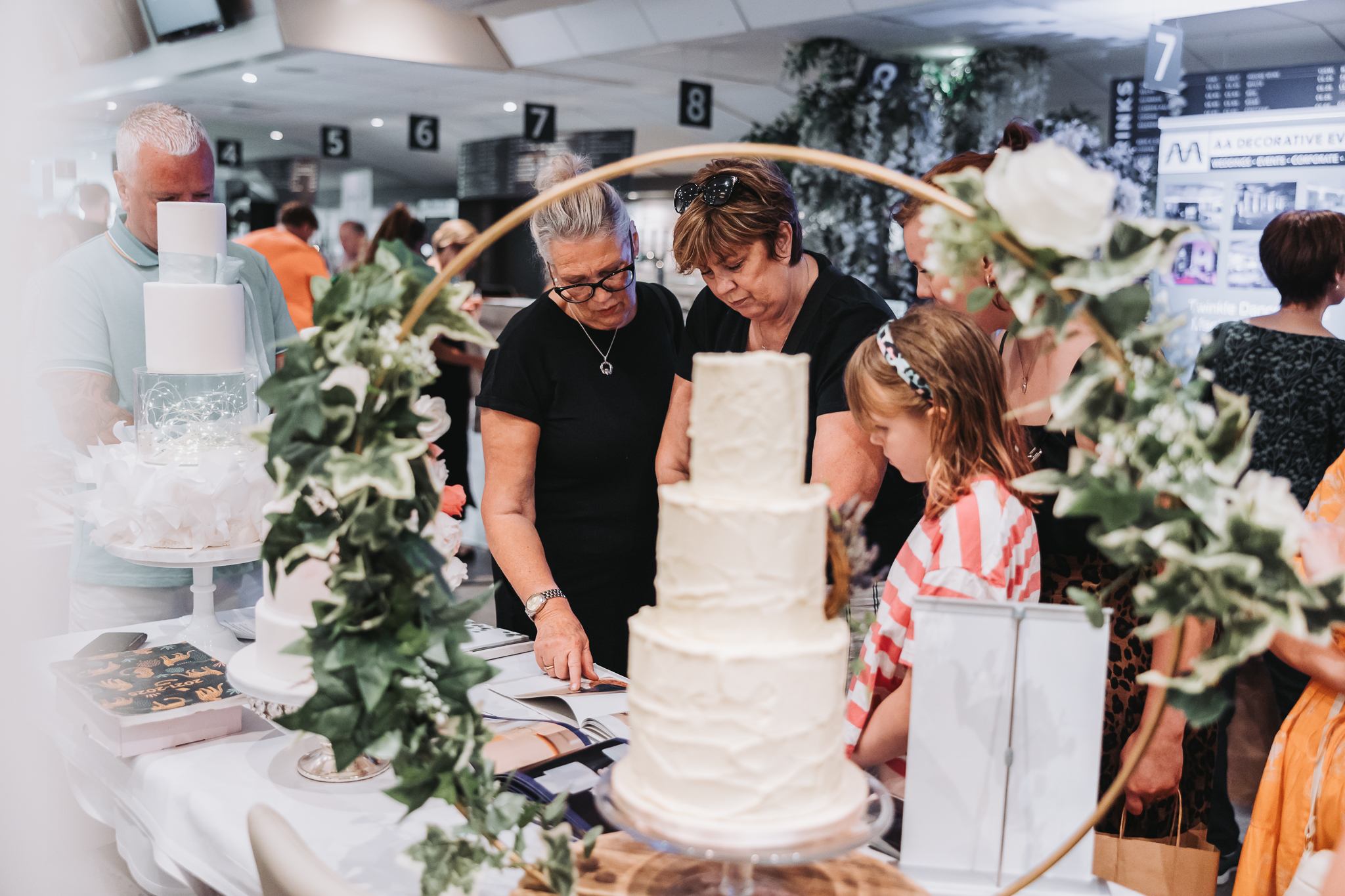 chester-racecourse-wedding-fayre-bouquet-and-bells