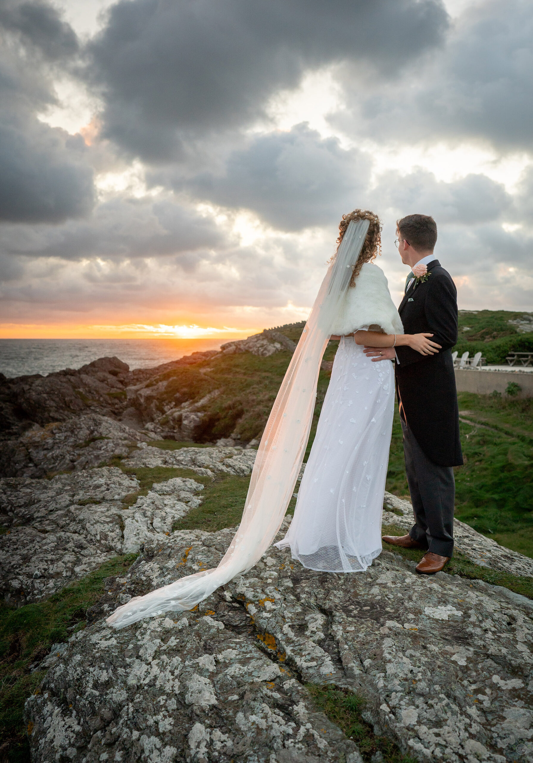 ben-walker-photograhy-bouquet-and-bells