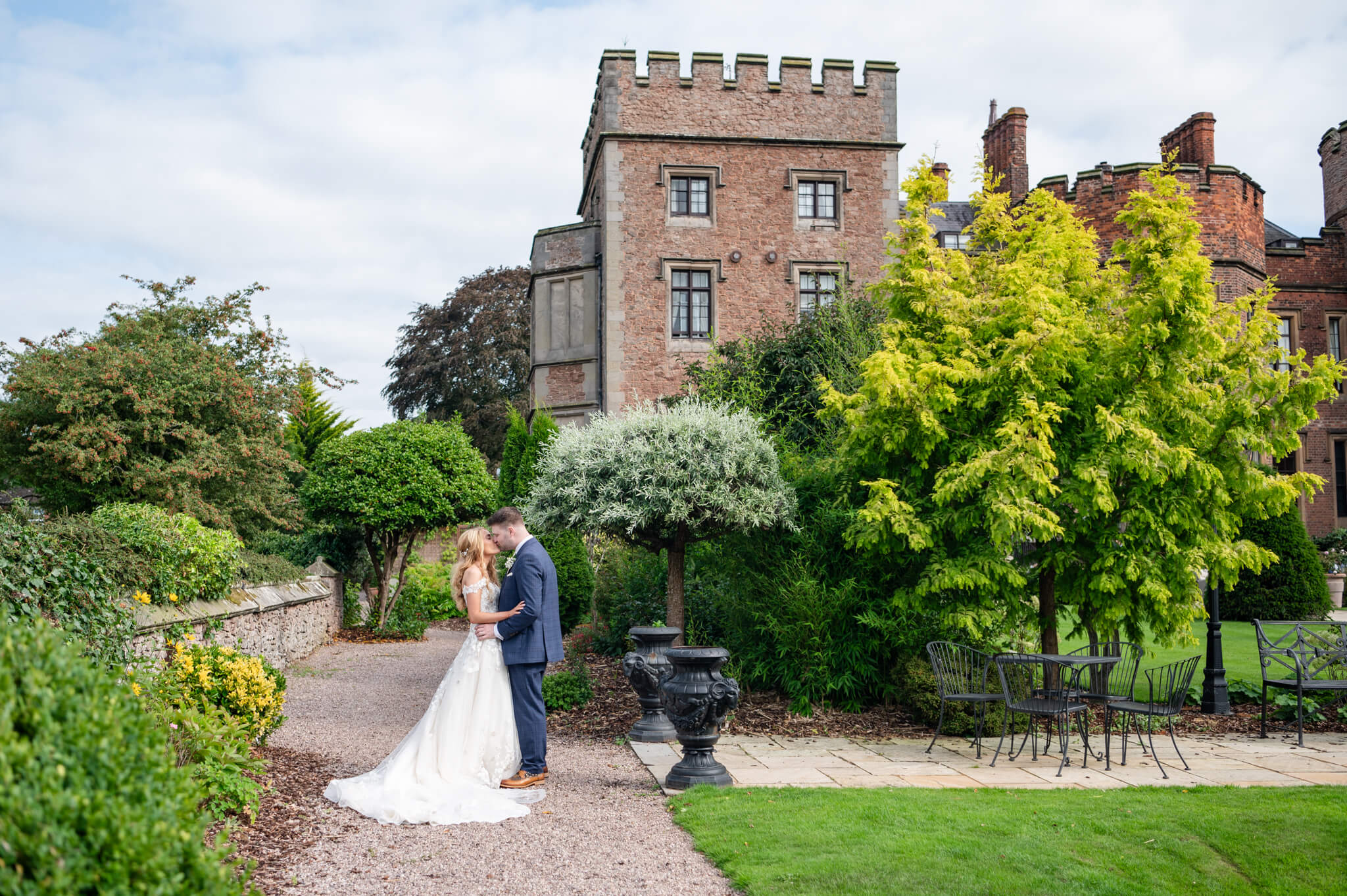 chloe-bolam-photography-bouquet-and-bells